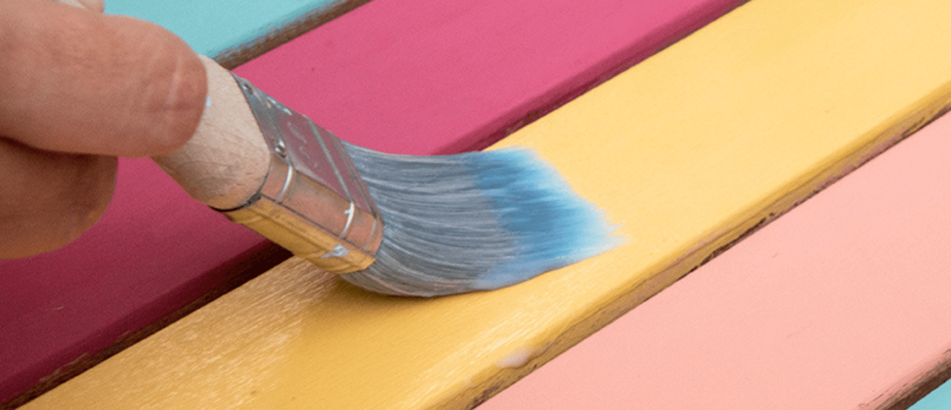 Aplicación Barniz - Mesa Chalk - Jipijapas y Pinturas La Pajarita